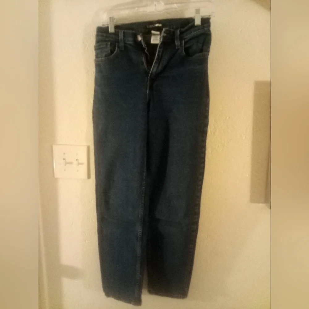 Fashion Nova BLUE DENIUM PANTS size 3(w25) Jeans, STRAIGHT LEG, COMFORTABLE - Picture 1 of 5